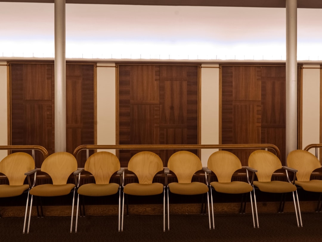 Photo Courtroom scene