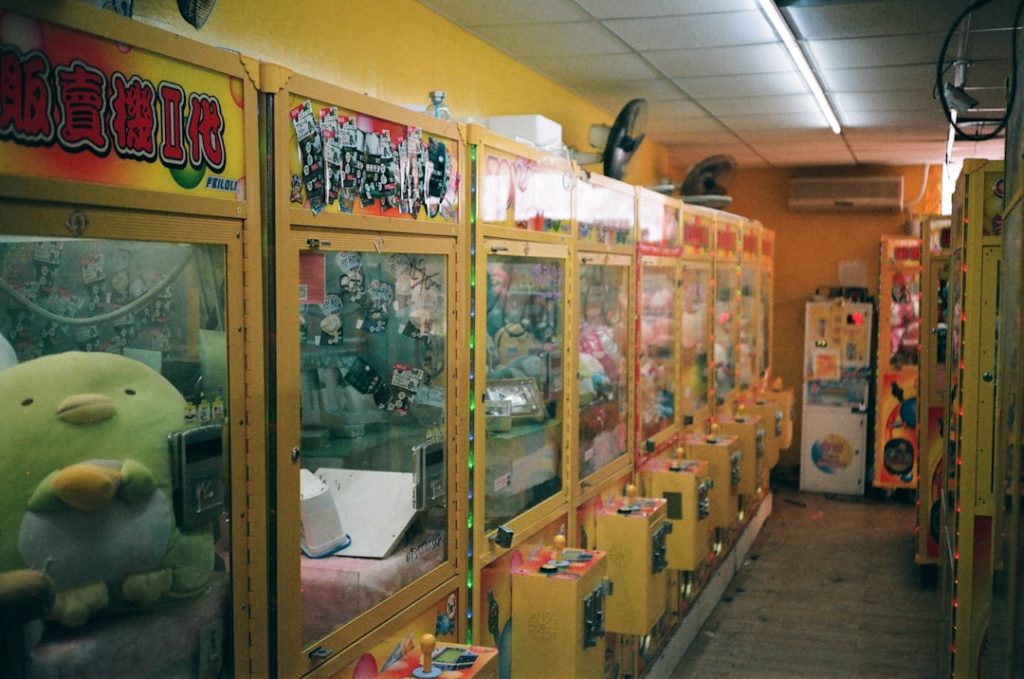 Photo Claw machine