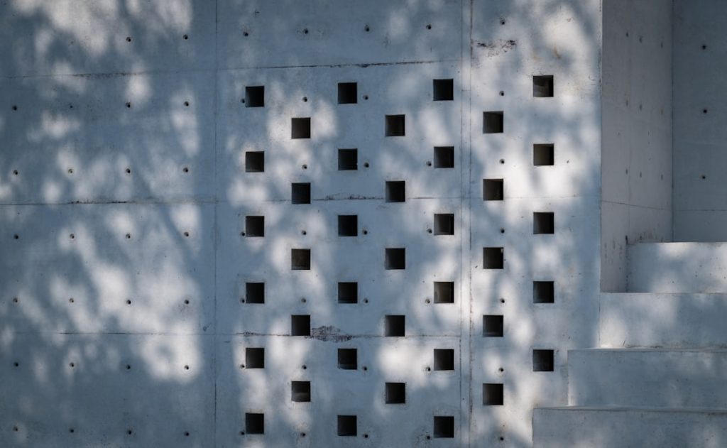 Photo Minesweeper grid